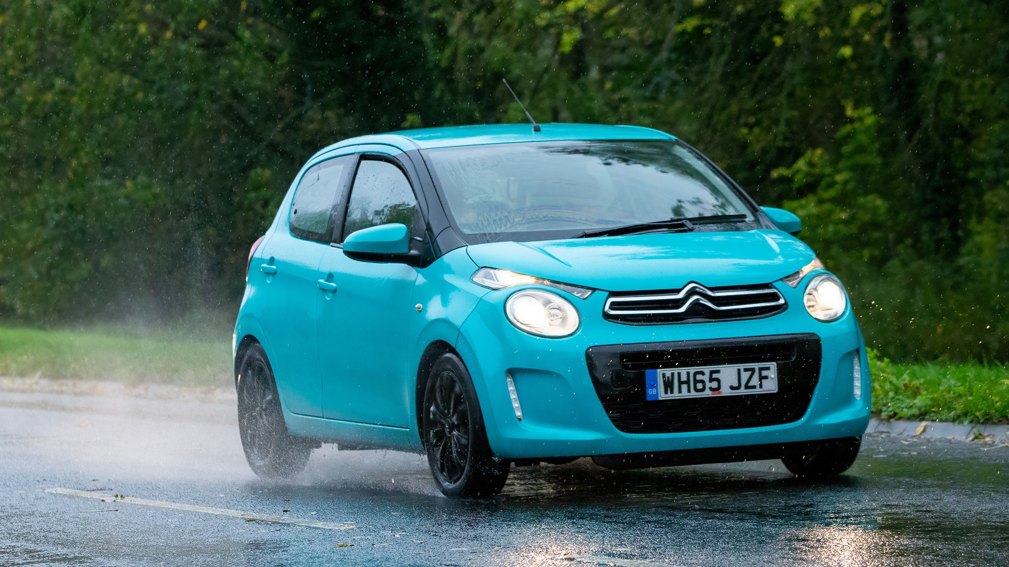 Blue Citroen C1.jpg